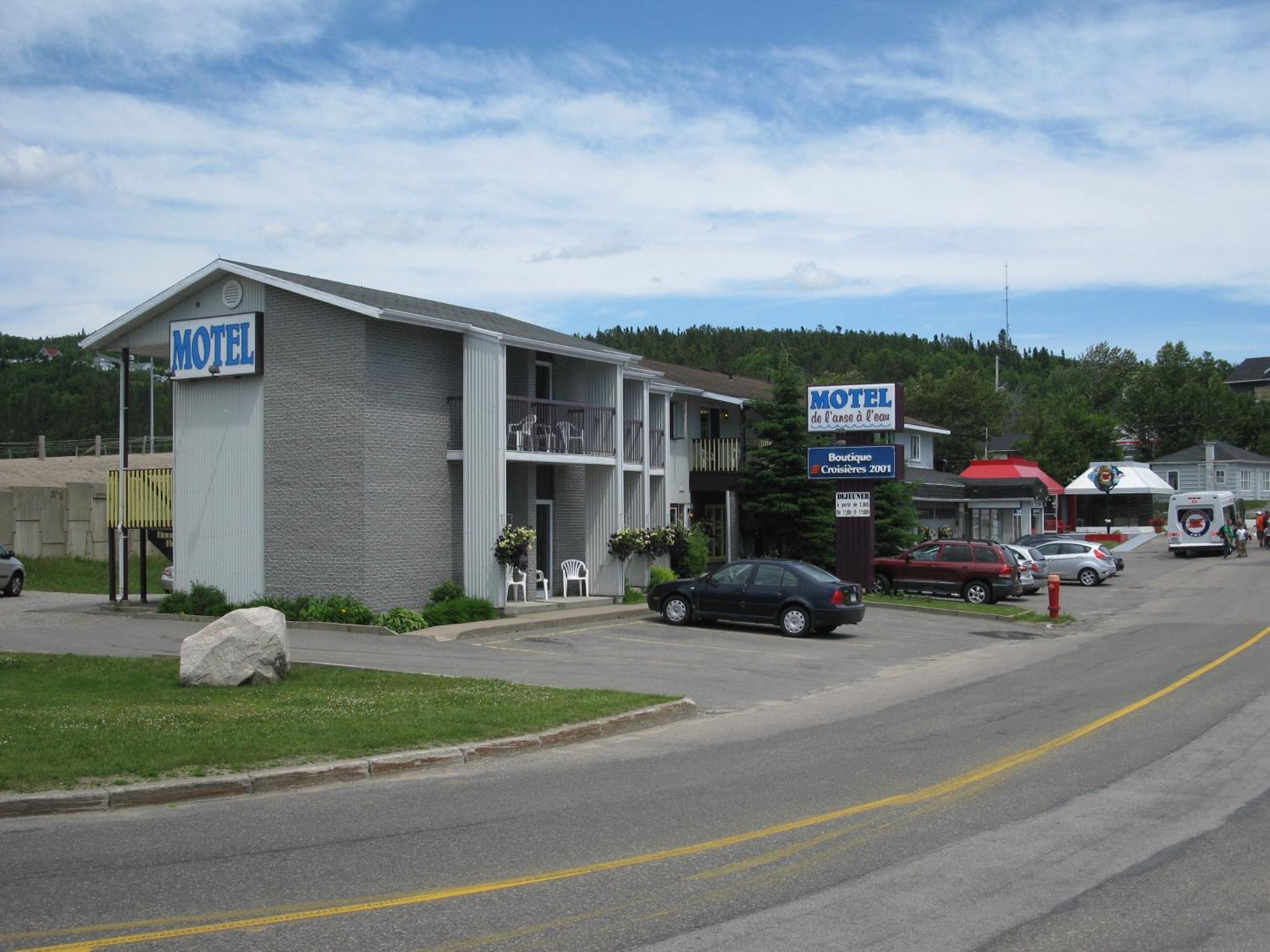 Motel De L'Anse A L'Eau Tadoussac Exterior photo